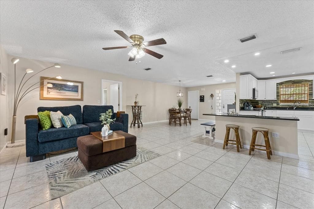 344 CROSSWINDS DRIVE photo 10