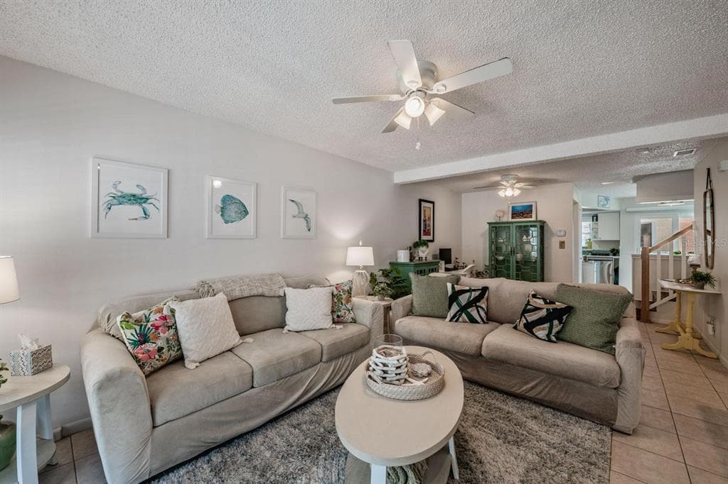 17960 GULF BOULEVARD 121 photo 10
