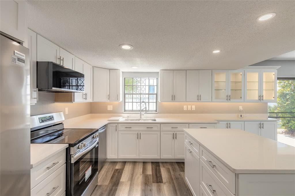 625 N HALIFAX AVENUE 23 photo 6
