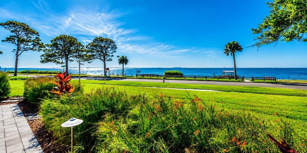7927 LONGBAY BOULEVARD 2