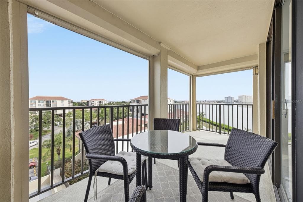 6322 PALMA DEL MAR BOULEVARD S 606 photo 24