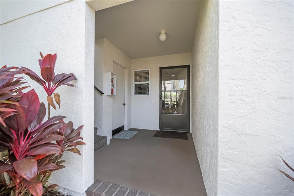 5619 MIDNIGHT PASS ROAD 503 photo 1