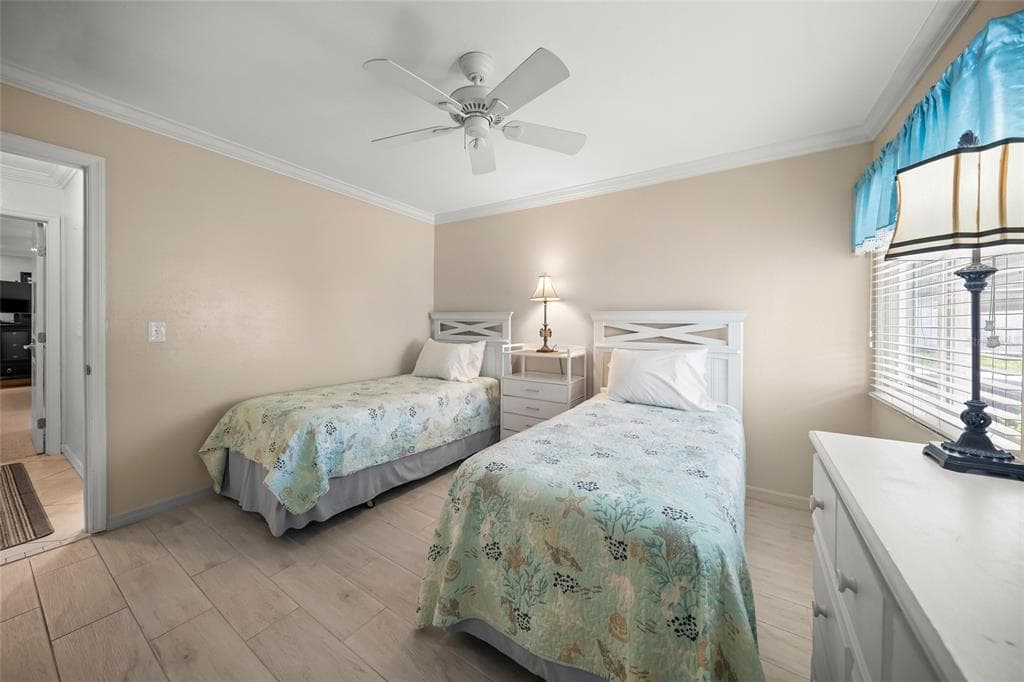 5619 MIDNIGHT PASS ROAD 503 photo 18