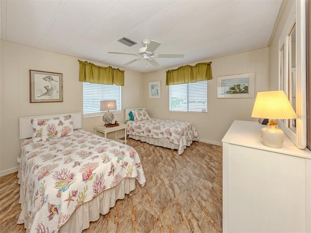 132 MARTINIQUE ROAD photo 19