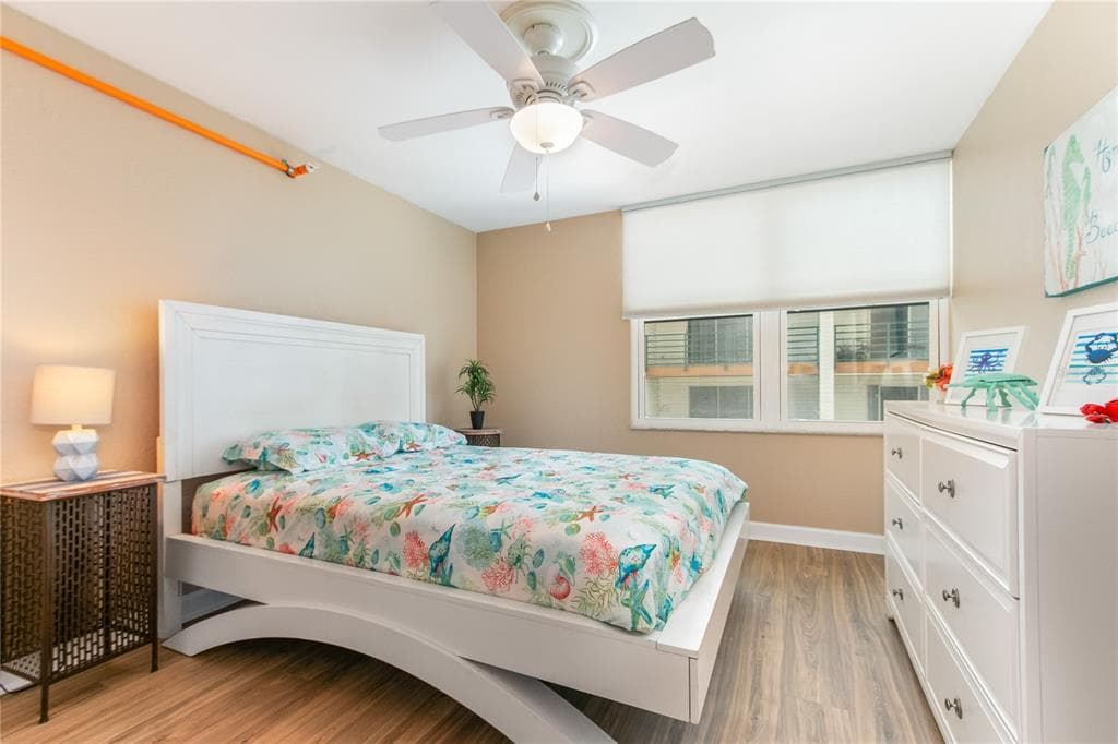 400 ISLAND WAY 212 photo 18