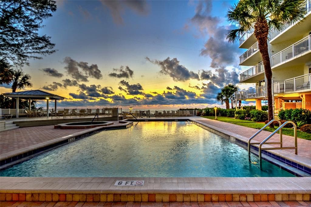 2504 GULF BOULEVARD 304 photo 15