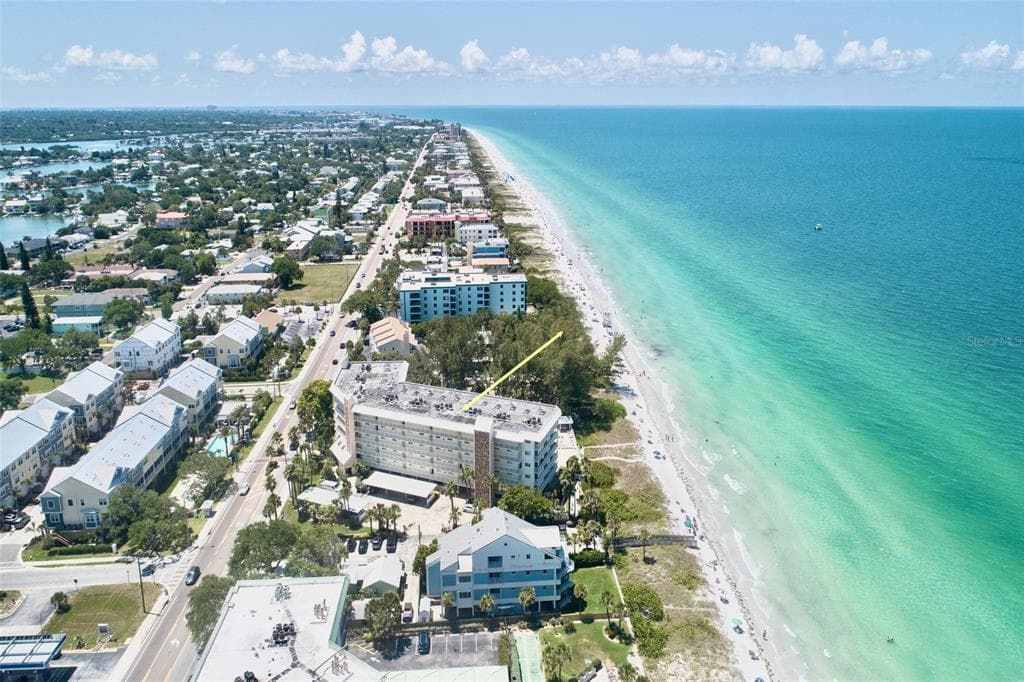 2504 GULF BOULEVARD 304 photo 4