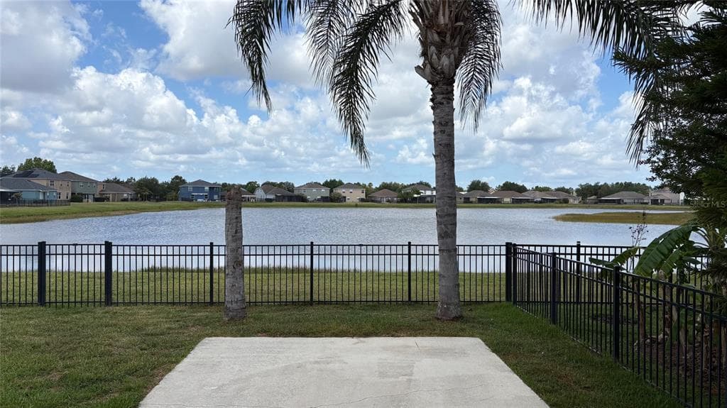 10152 CELTIC ASH DRIVE photo 2