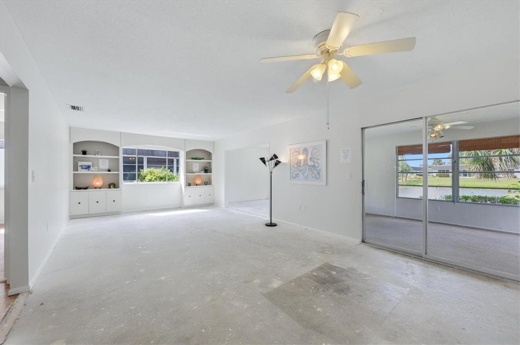3960 LAKESIDE ROAD 156 photo 18