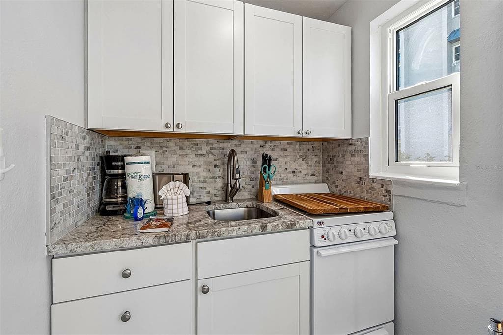 11730 GULF BOULEVARD 29 photo 7