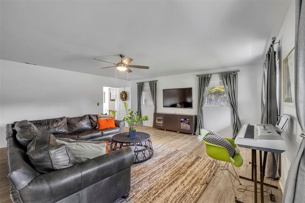 1841 LAKE SPIER DRIVE photo 23