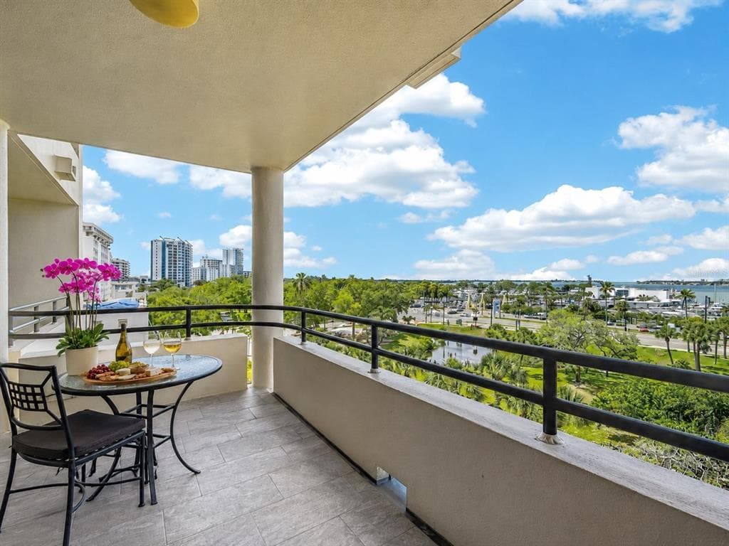 1255 N GULFSTREAM AVENUE 507 photo 6