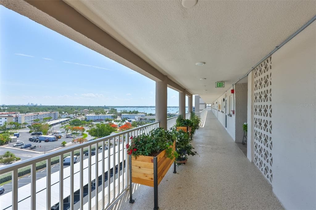 5980 SHORE BOULEVARD S #907 3