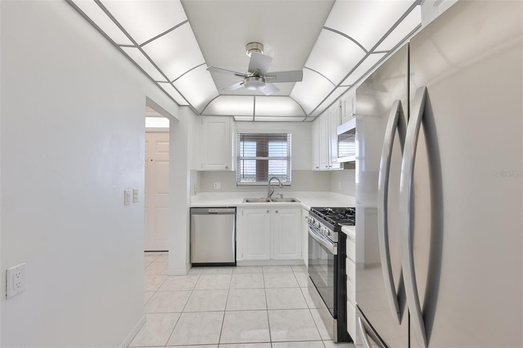 5980 SHORE BOULEVARD S #907 5