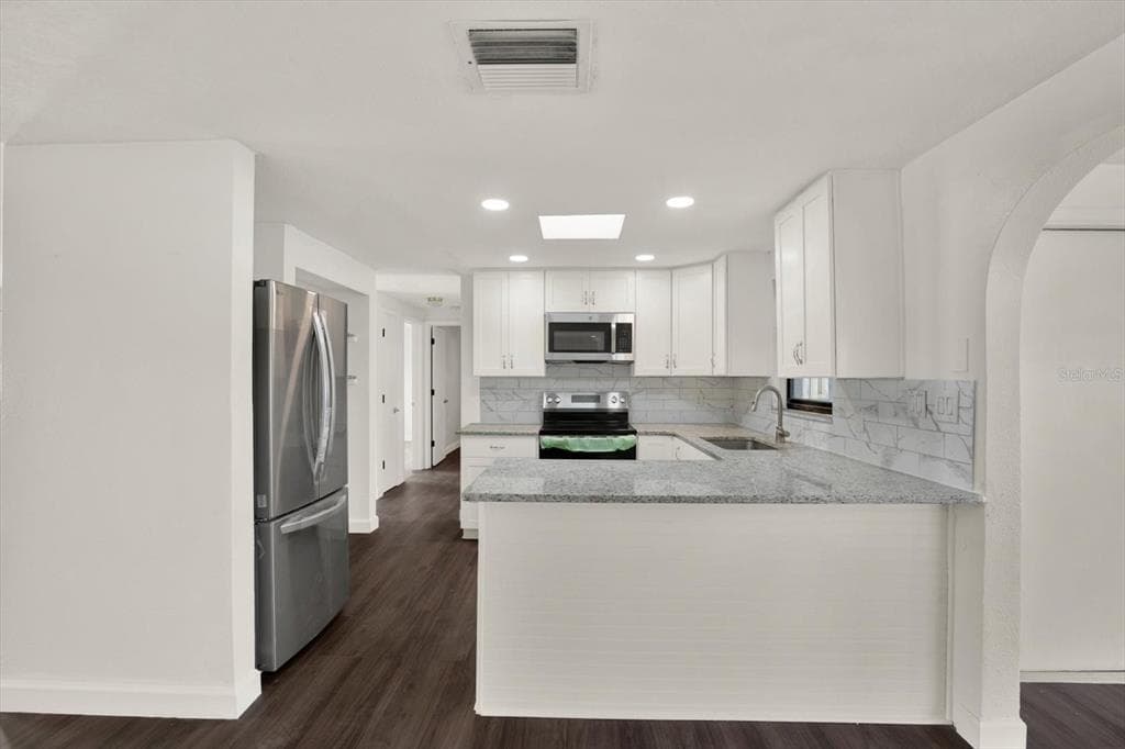 13605 GARRIS DRIVE photo 9