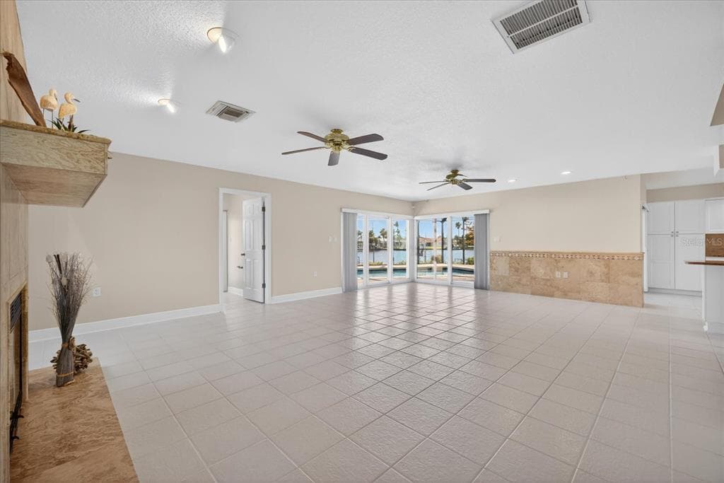 3640 HARBORVIEW COURT photo 24