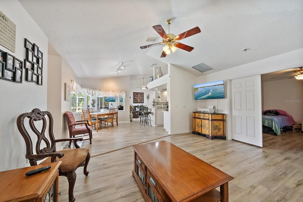 1687 WISE DRIVE photo 22
