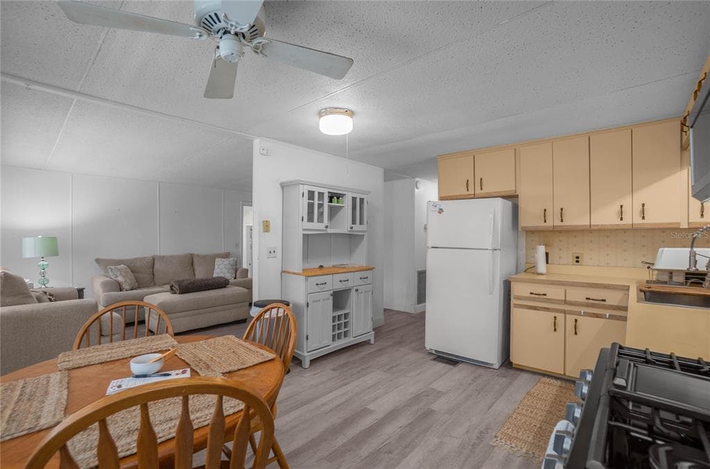 4556 E SHOREWOOD DRIVE photo 16