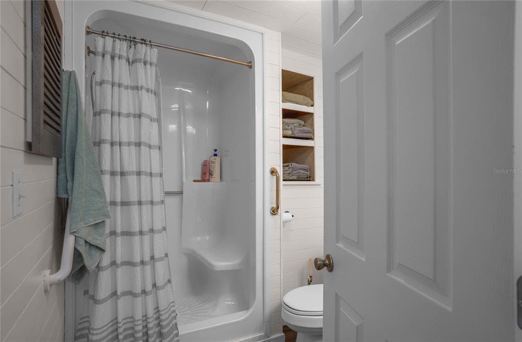4556 E SHOREWOOD DRIVE photo 21