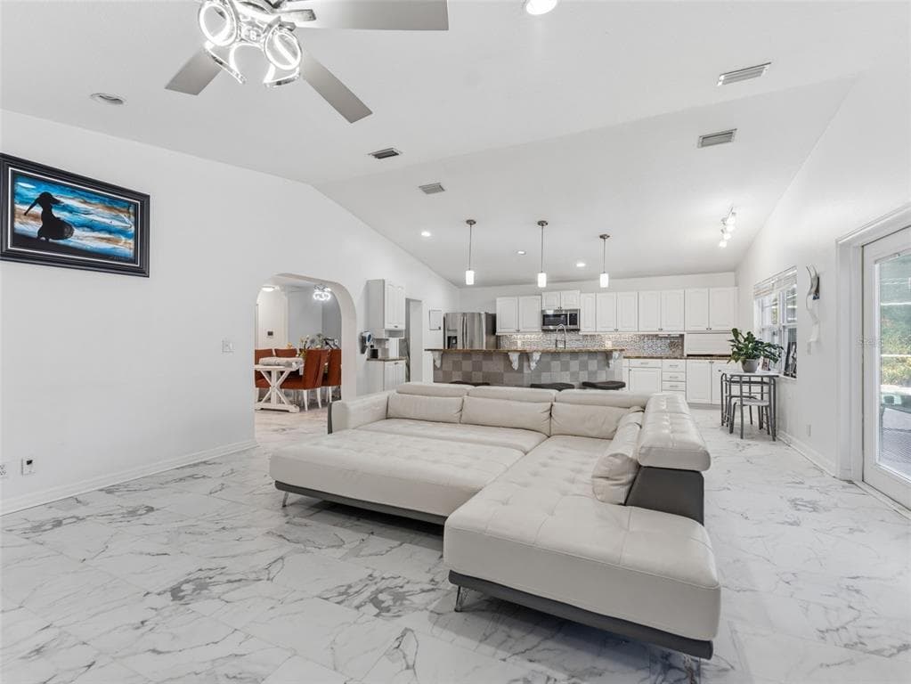 6640 WINDING OAK DRIVE photo 8