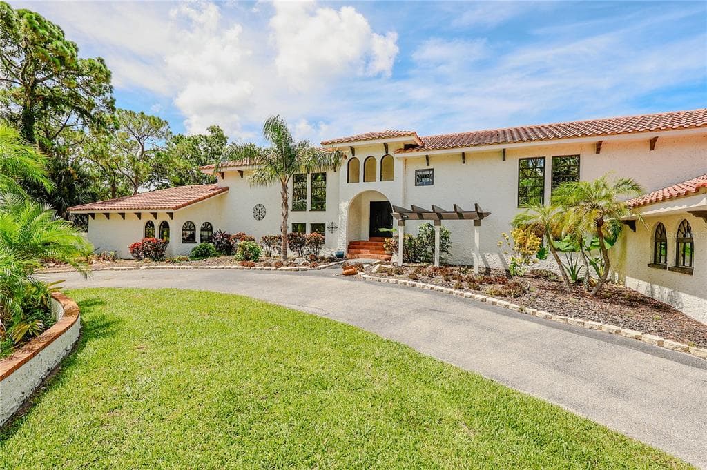 500 N HIGHLAND AVENUE 1