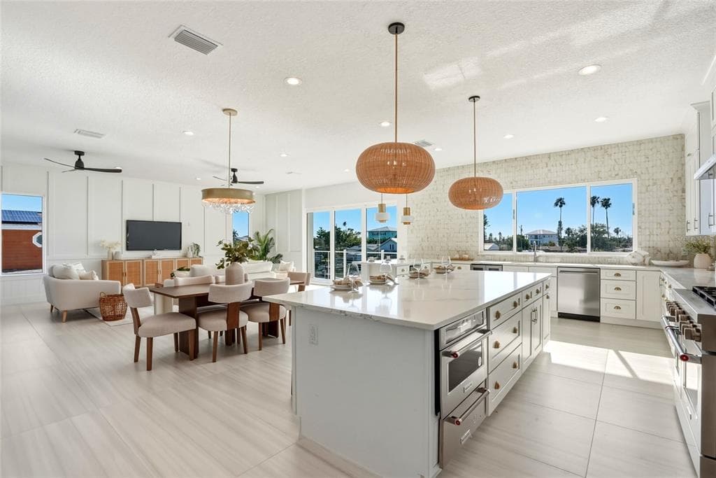 534 CRYSTAL DRIVE 5