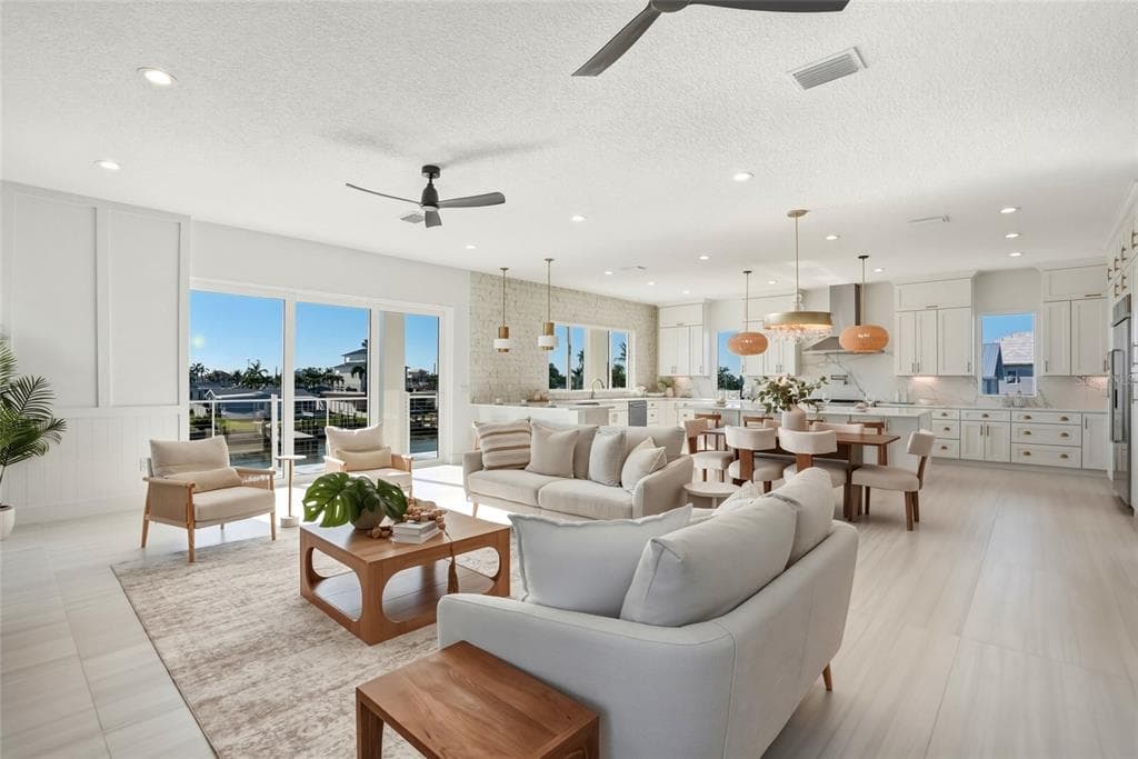534 CRYSTAL DRIVE 4
