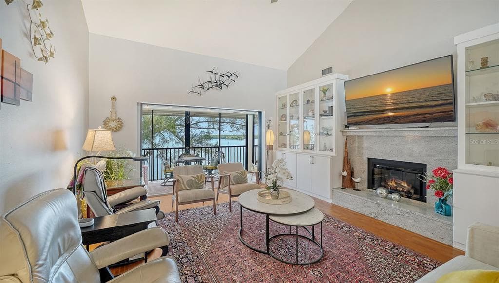 3840 MARINERS WAY 524A photo 10