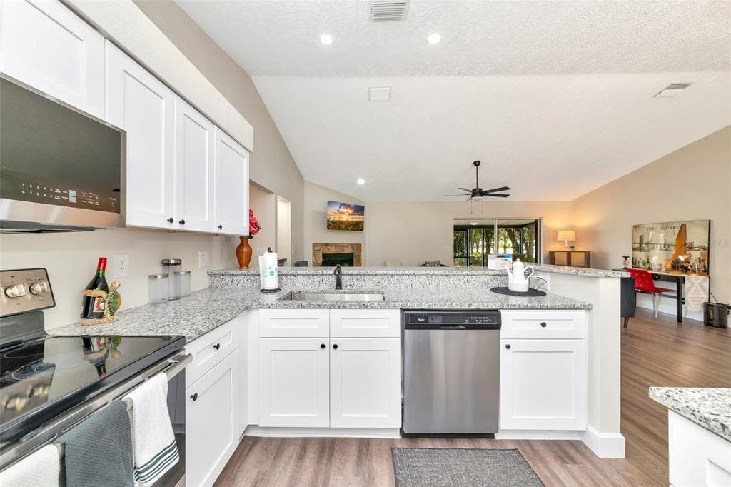 6104 26TH AVENUE E photo 13