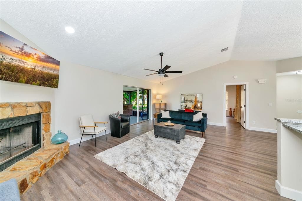 6104 26TH AVENUE E photo 9