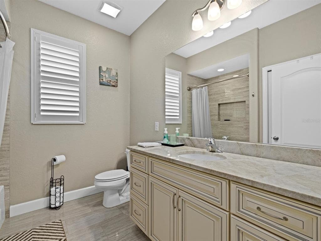 340 MCCABE STREET photo 16