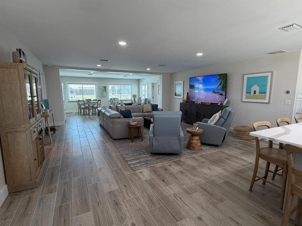 7 CEDARFORD COURT photo 21