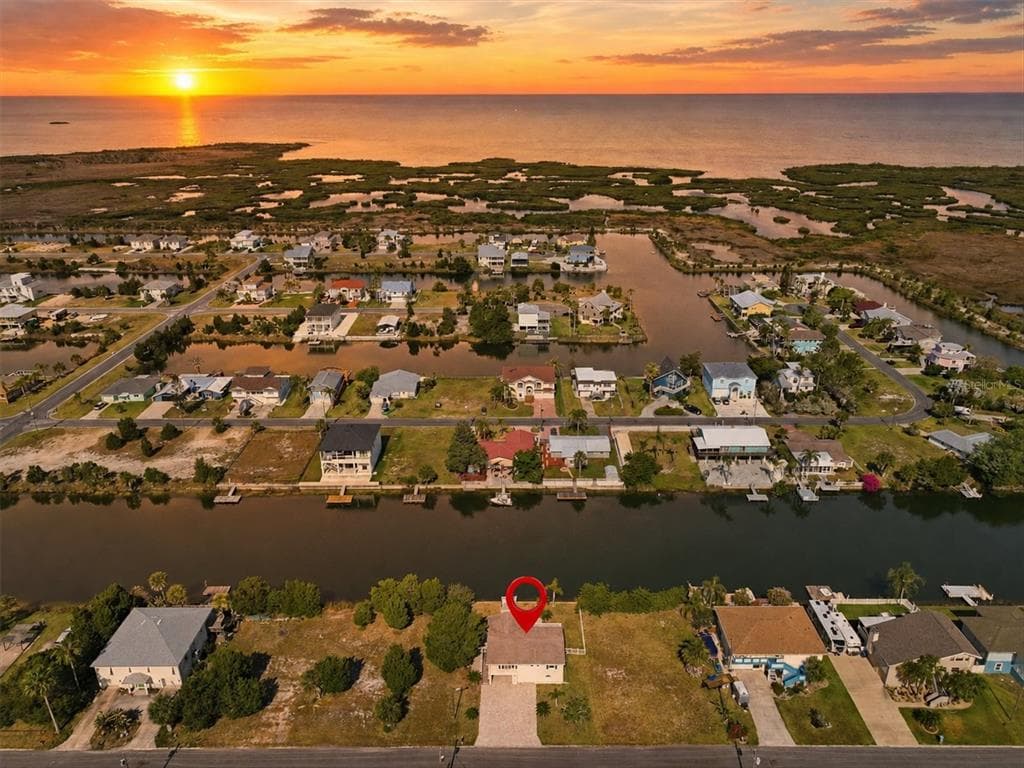 3347 OLEANDER DRIVE 3