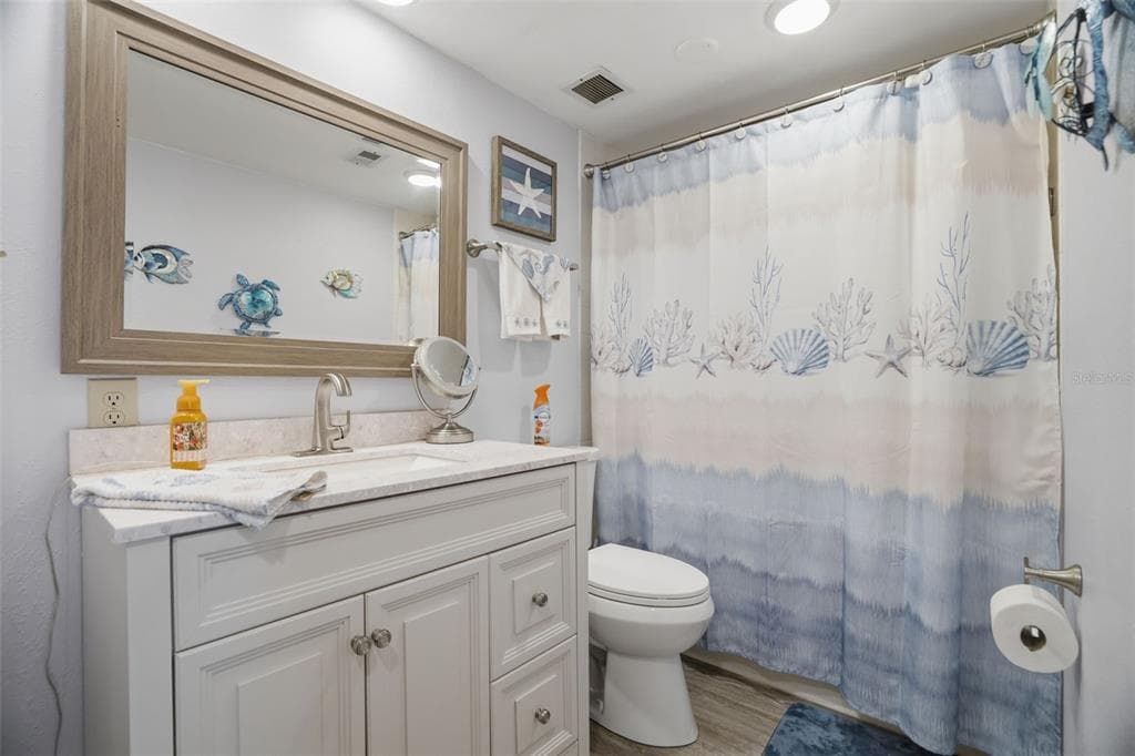5557 SEA FOREST DRIVE 215 photo 13