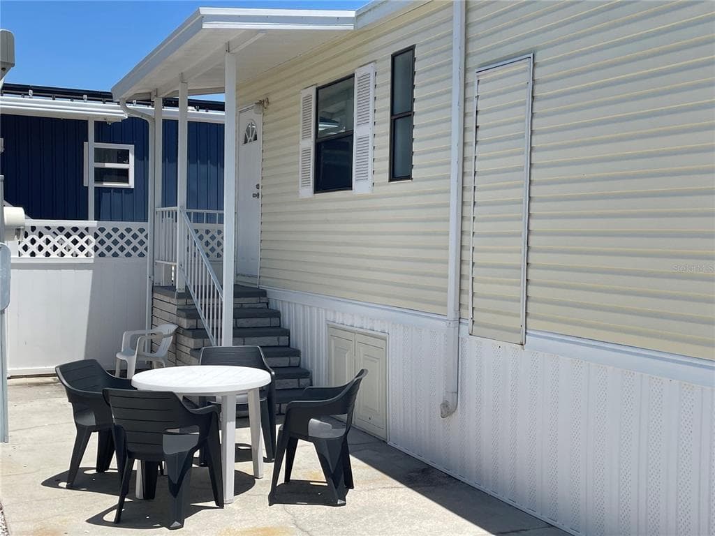 3710 GULF OF MEXICO DRIVE G20 photo 2