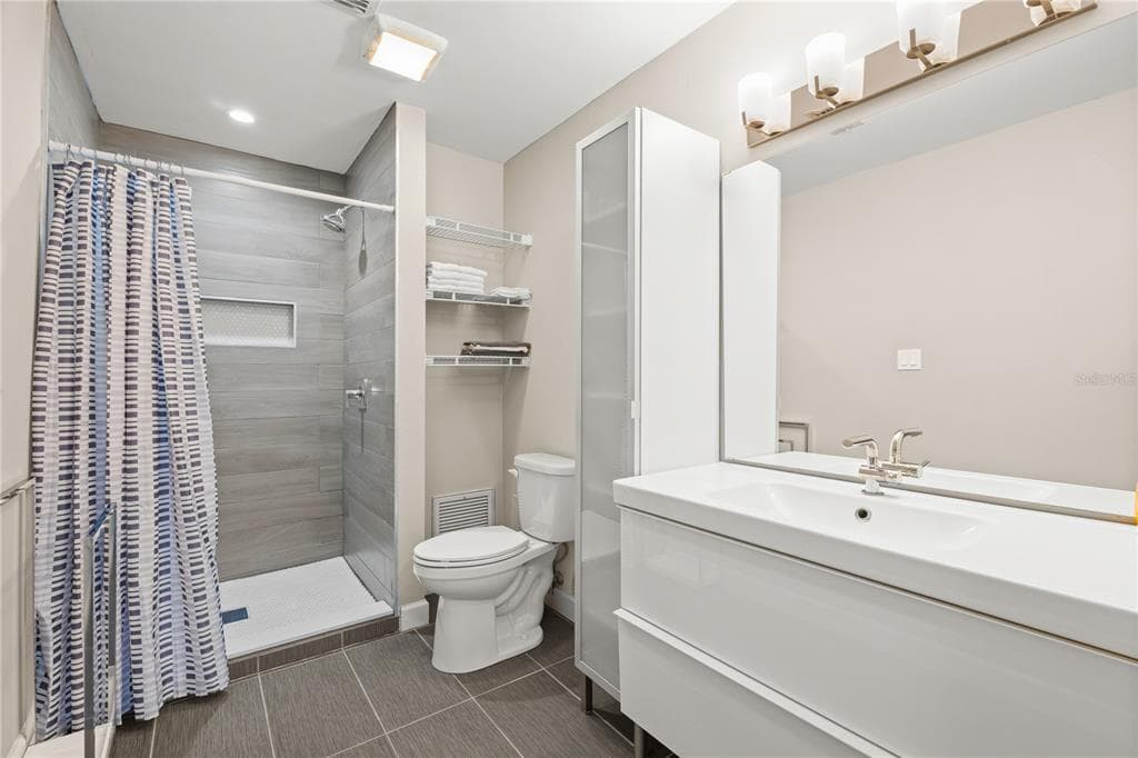 2746 ORCHID OAKS DRIVE 301 photo 16
