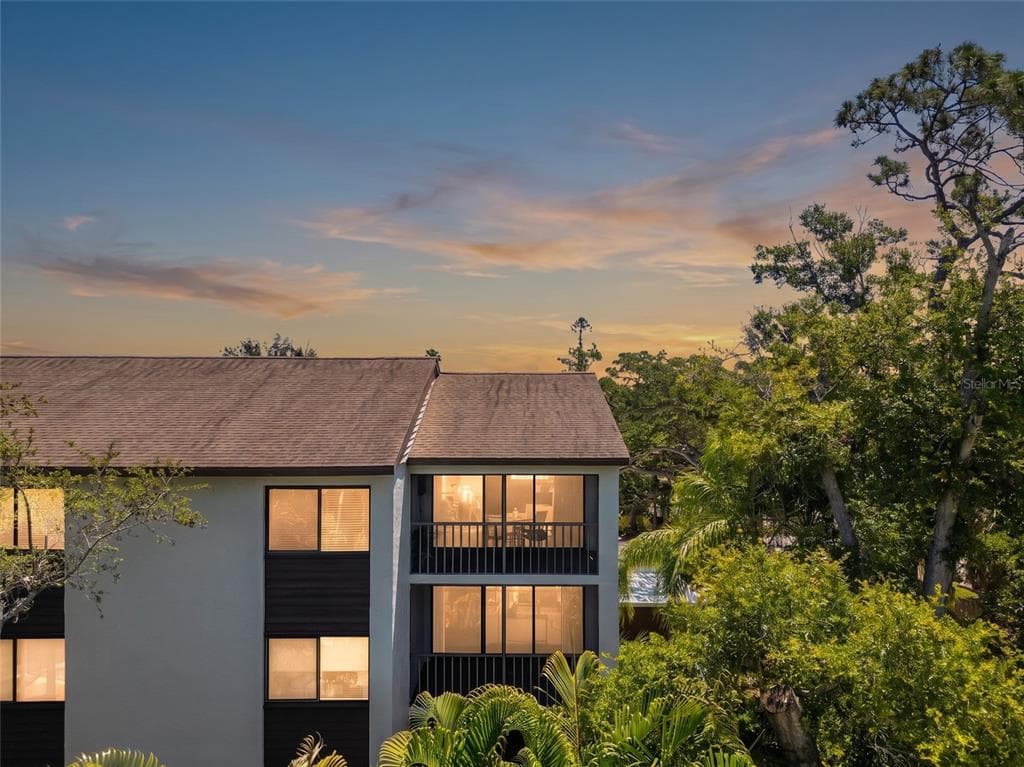 2746 ORCHID OAKS DRIVE #301 1