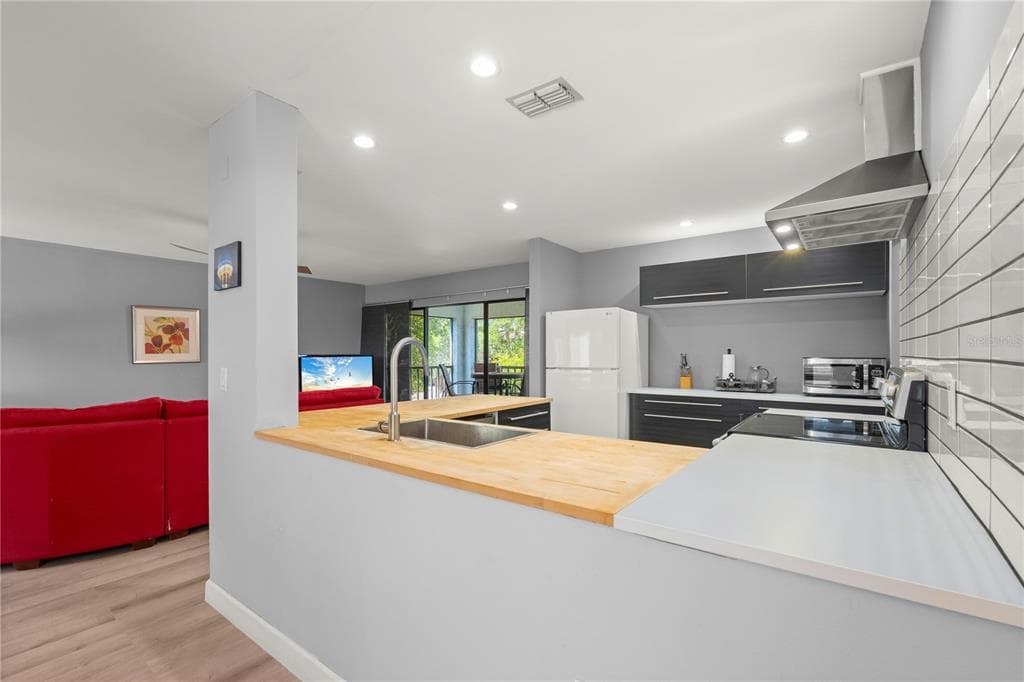 2746 ORCHID OAKS DRIVE 301 photo 20