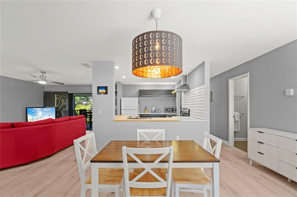 2746 ORCHID OAKS DRIVE 301 photo 21