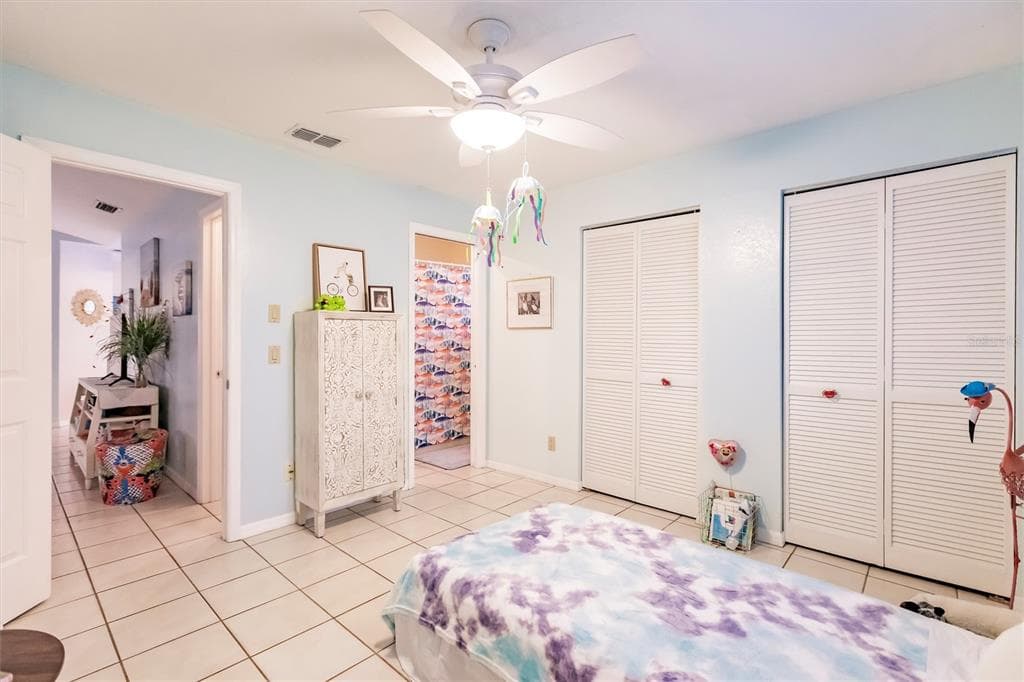 335 HARBOR BOULEVARD photo 25