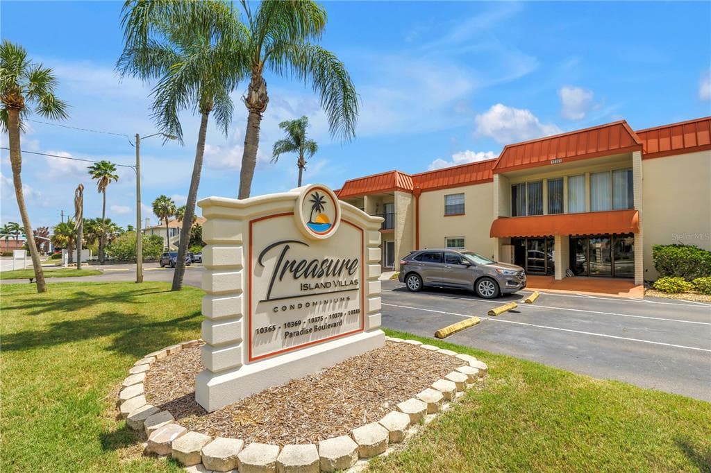 10375 PARADISE BOULEVARD #51 2