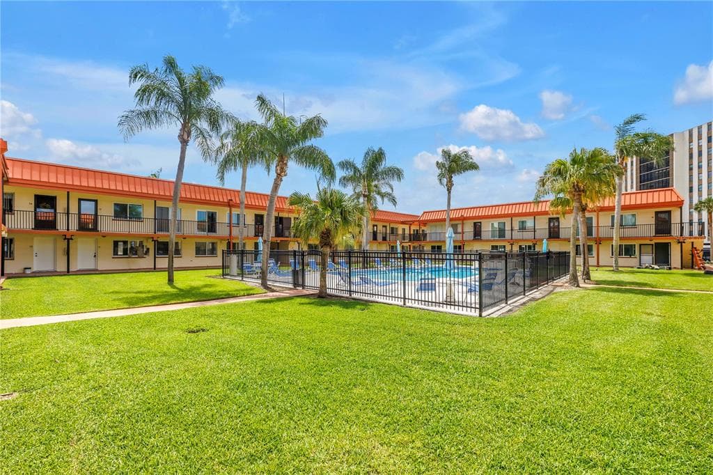 10375 PARADISE BOULEVARD 51 photo 8