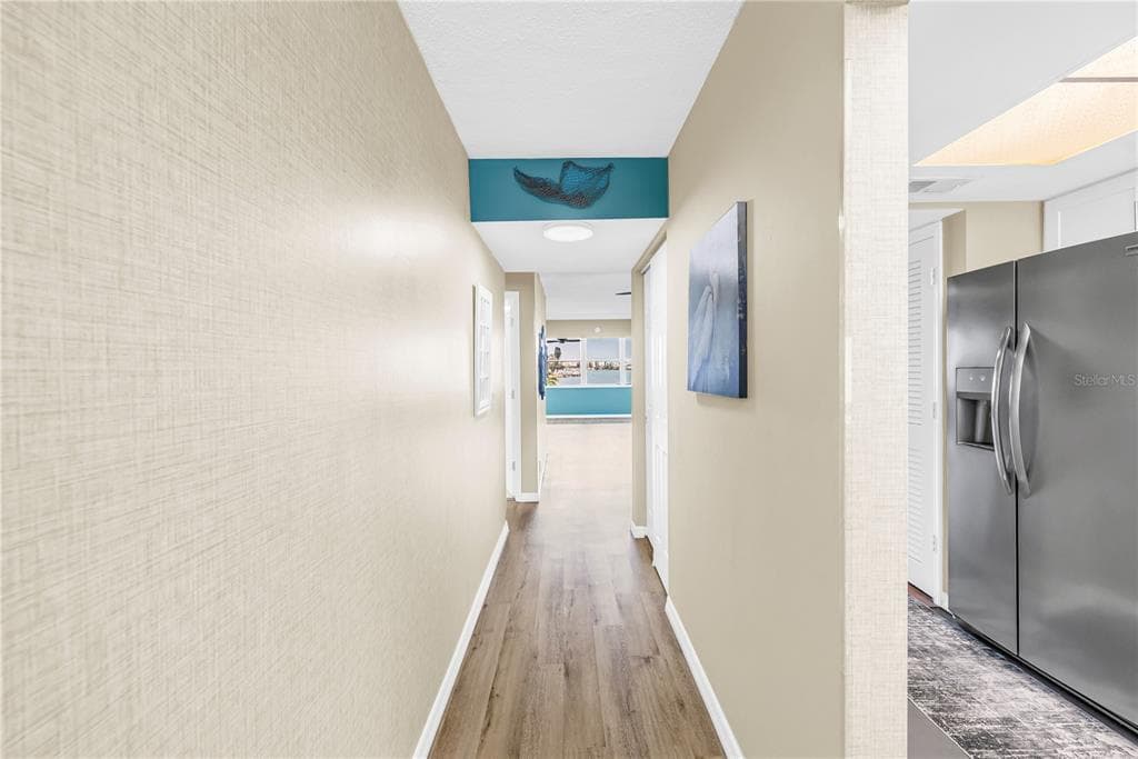 1868 SHORE DRIVE S #212 4