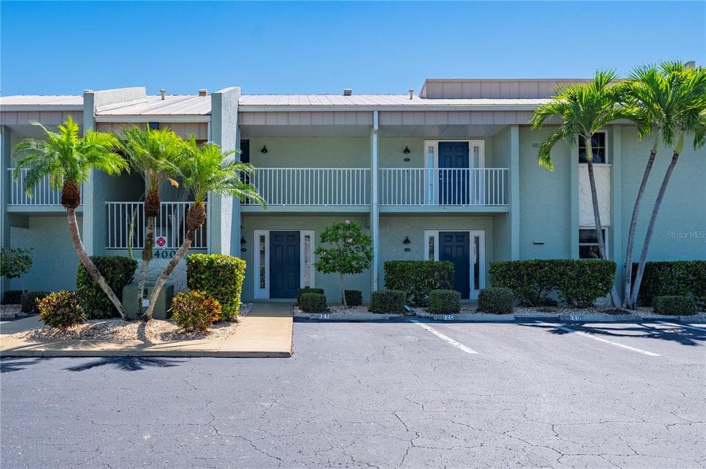 1400 MINEO DRIVE #12T 1