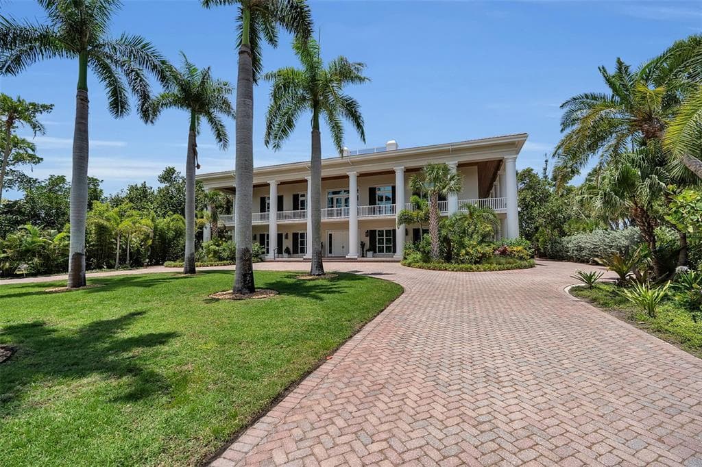 8132 SANDERLING ROAD photo 20