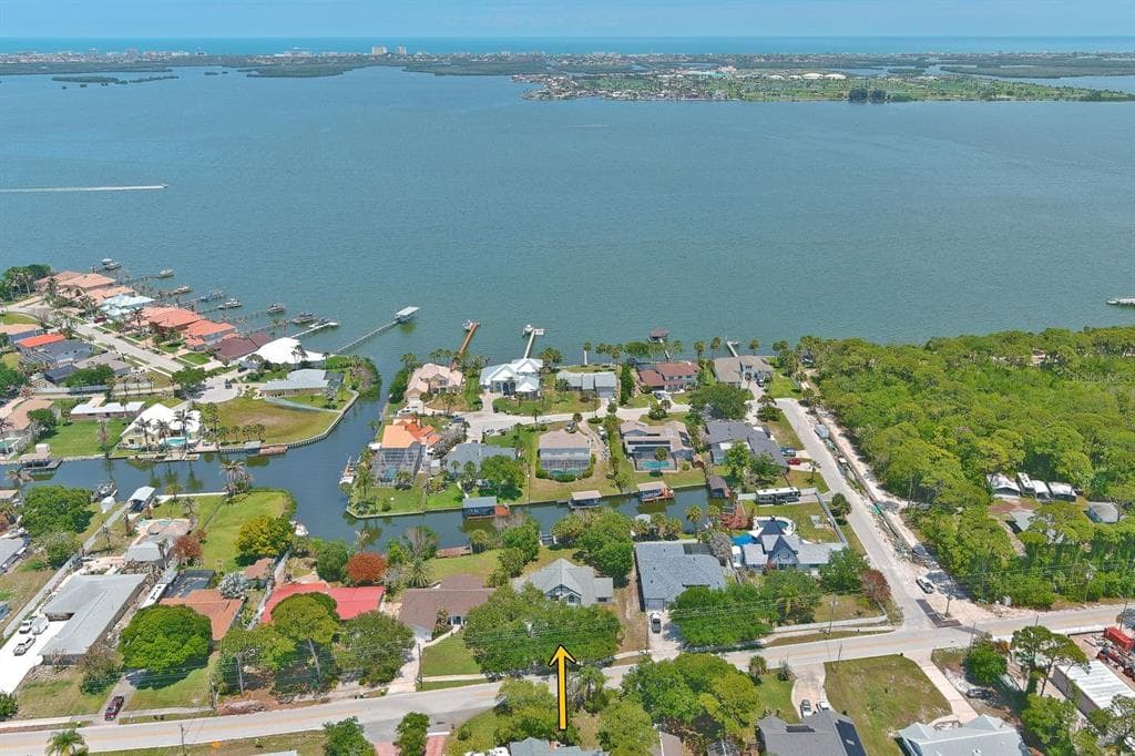 2080 NEWFOUND HARBOR DRIVE photo 24