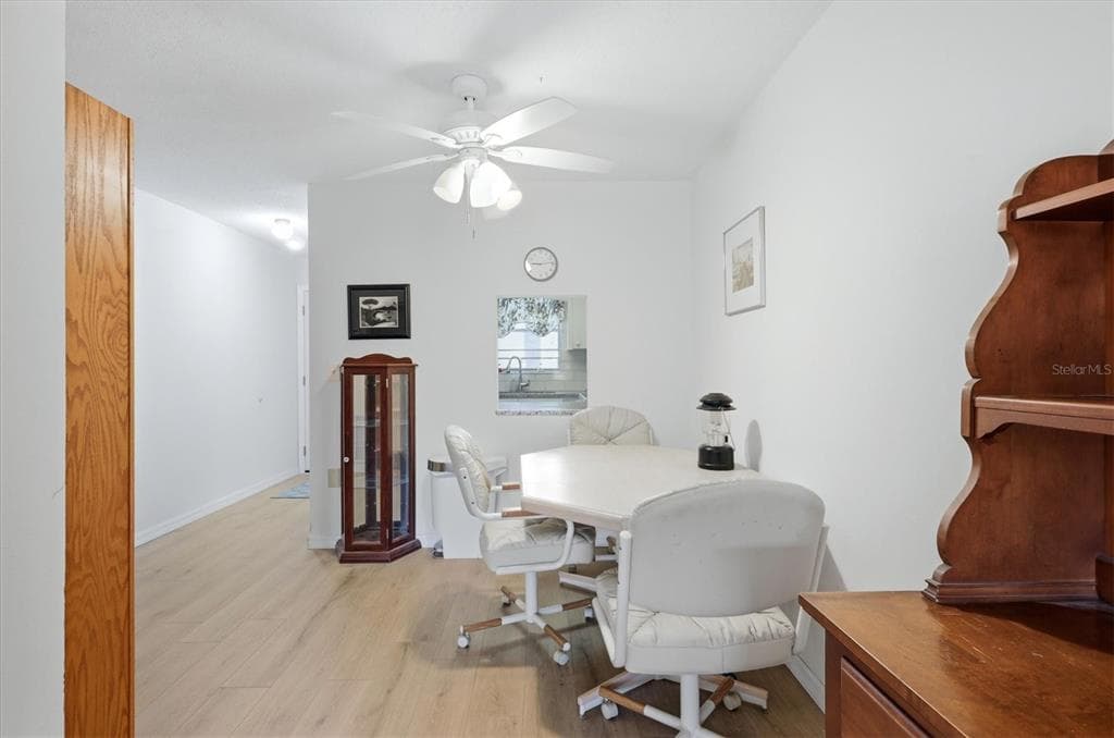 2 QUAILS RUN BOULEVARD 2104 photo 14