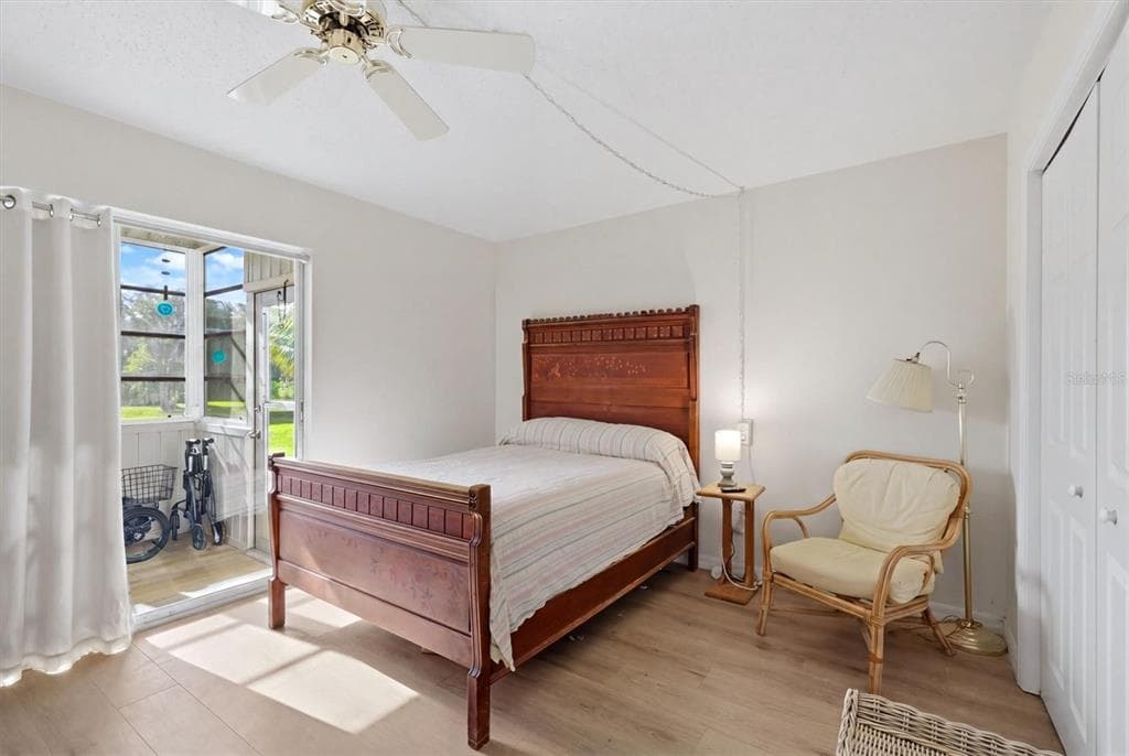 2 QUAILS RUN BOULEVARD 2104 photo 15