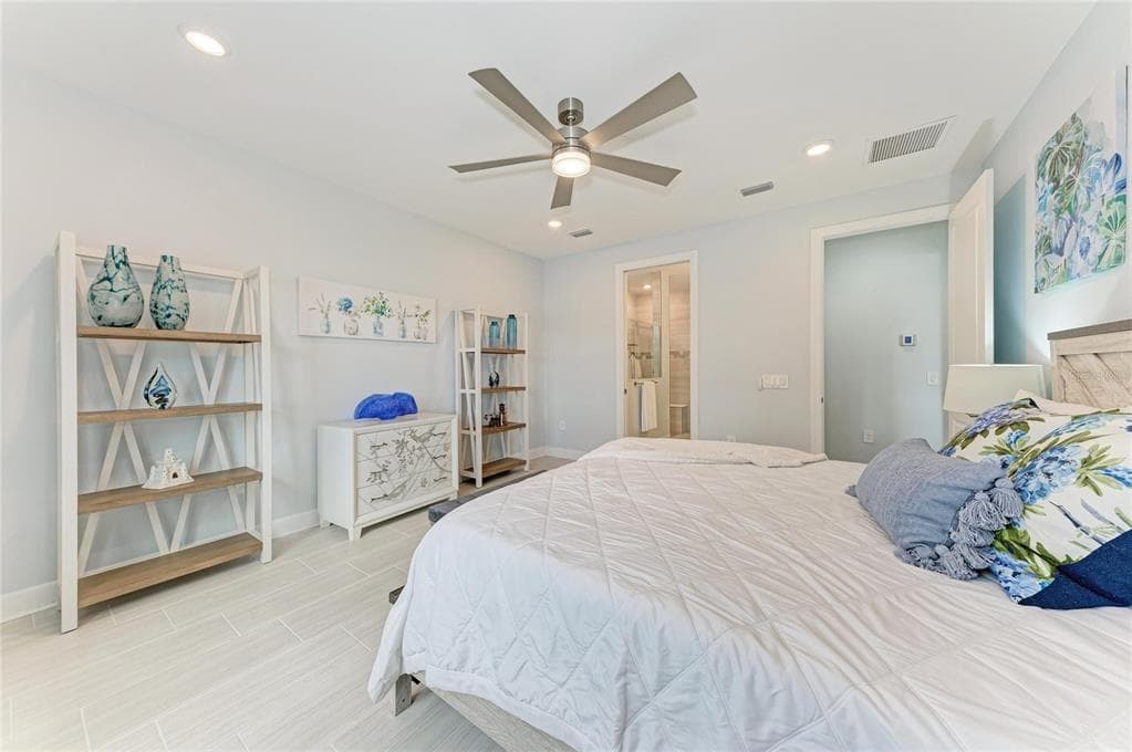 7412 SUMMERLAND COVE photo 24