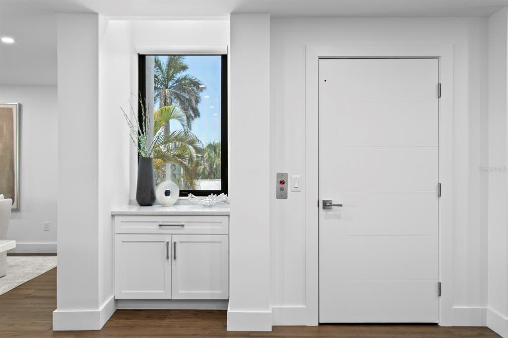 201 N HARBOR DRIVE photo 22